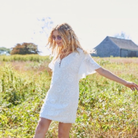 Alice & Trixie white embroidered mini dress size M EUC - Picture 3 of 7